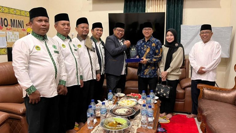 Mengunjungi LDII Tarakan, Wakil Ketua MPR RI Minta Santri Jaga Bakti ke Orang Tua